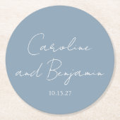 ミニマパーソナライズされたエレガント結婚リストの埃の多い青 ラウンドペーパーコースター (正面)