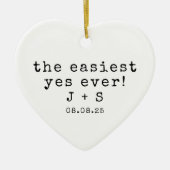 ミニマパーソナライズされたリストタイポグラフィ婚約した セラミックオーナメント (正面)