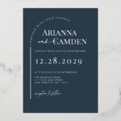 ミニマモダンリエレガントムのネイビーブルー結婚シルバー 箔招待状 (正面)