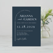 ミニマモダンリエレガントムのネイビーブルー結婚シルバー 箔招待状 (立ち正面)