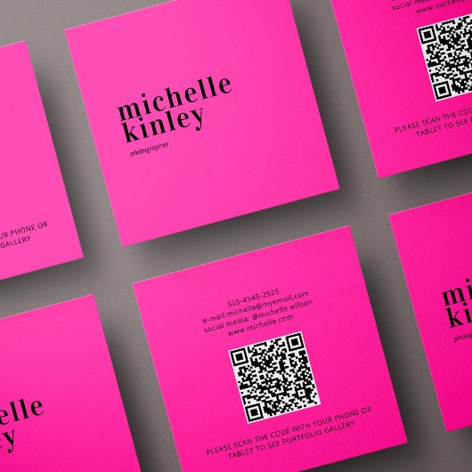ミニマモダンリシンプルQRコード個人ピンク スクエア名刺