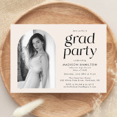 ミニマモダンリストのクリームフォト卒業パーティー 招待状
