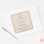 ミニマモダンリストのベージュ茶色のロゴキャンドルラベル スクエアシール (封筒)