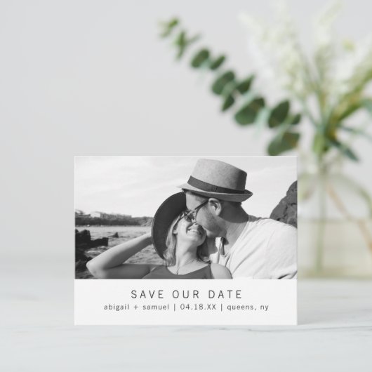 ミニマモダンリストの結婚式の日付を保存 案内ポストカード (スタンド正面)