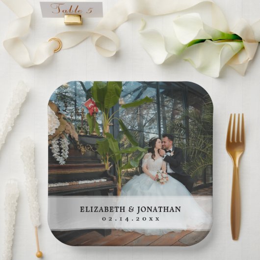 ミニマモダンリストの花嫁と花婿の写真結婚 ペーパープレート (ウェディング)