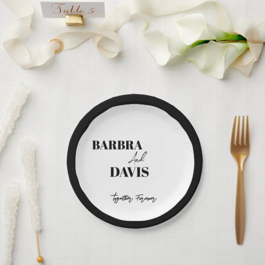 ミニマモダンリストの黒と白の名はっきりした前 ペーパープレート (ウェディング)