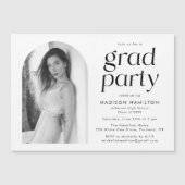 ミニマモダンリストアーチフォト卒業パーティー マグネット招待状 (正面)