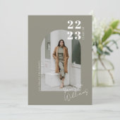 ミニマモダンリストアーチフォト卒業パーティー 招待状 (スタンド正面)