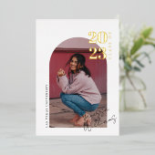 ミニマモダンリストアーチフォト卒業パーティー 箔招待状 (立ち正面)