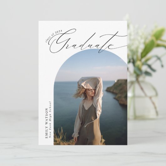 ミニマモダンリストクラシックのArch写真卒業 招待状 (スタンド正面)