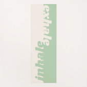 ミニマモダンリストセージグリーンベージュ引用文 ヨガマット (正面)