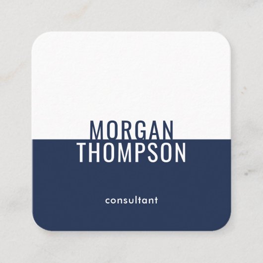 ミニマモダンリストタイポグラフィネイビーブルーとホワイト スクエア名刺 (正面)