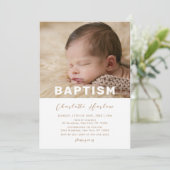 ミニマモダンリストタイポグラフィベビー写真バプテスマ 招待状 (スタンド正面)