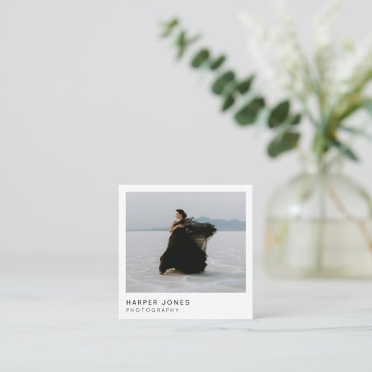 ミニマモダンリストプロフェッショナル2写真QRコード スクエア名刺 (スタンド正面)