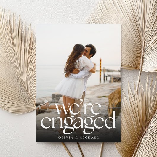 ミニマモダンリスト写真婚約発表