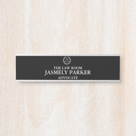ミニマモダンリスト法律事務所の提唱者ルーム サインプレート (正面)