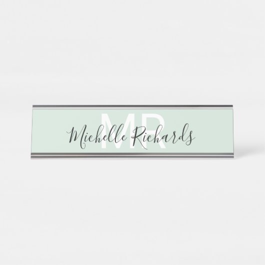 ミニマモダンリスト淡緑色の名前モノグラム デスクネームプレート (正面)