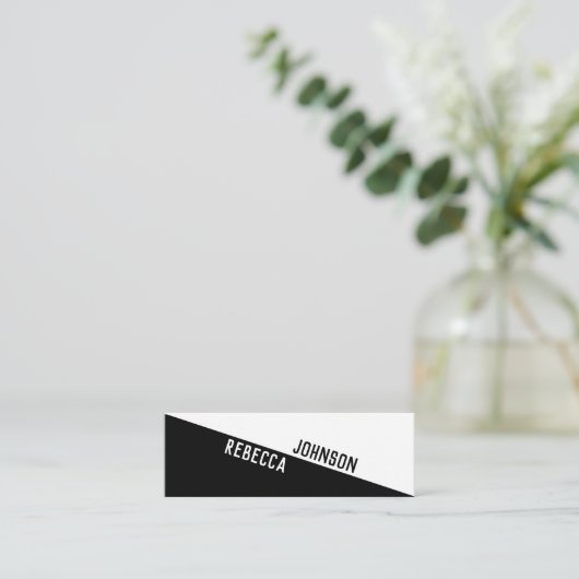 ミニマモダンリスト白黒-名刺 スキニー名刺 (スタンド正面)
