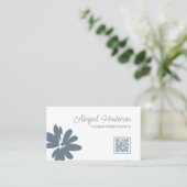 ミニマモダンリストQRコードダスティブルーデイジー花 名刺 (スタンド正面)