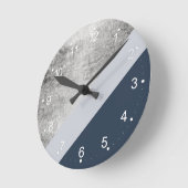 ミニマモダンルネイビーブルー灰銀箔ブロック ラウンド壁時計 (傾斜)