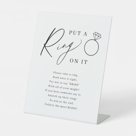 ミニマリストがリングを載せた ブライダルシャワーのゲーム 台座サイン (正面)