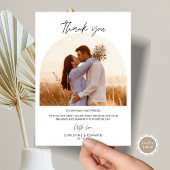 ミニマリストでエレガントな結婚式のお礼フォトカード 招待状