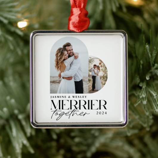 ミニマリストな幸せなクリスマス結婚式 メタルオーナメント (ツリー)
