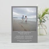 ミニマリストのグレー結婚写真のリハーサルのディナー 招待状 (スタンド正面)