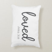 ミニマリストのジョン3:16愛 アクセントクッション (裏面(縦))