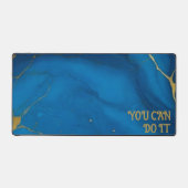 ミニマリストのネイビーブルー大理石テクスチャゴールデン引用文 デスクマット (正面)