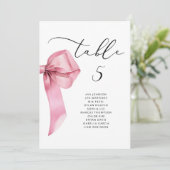 ミニマリストのピンクボウテーブル座席チャートカード 招待状 (スタンド正面)
