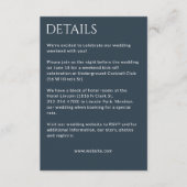 ミニマリストのボールドテキストが際立つウェディング エンクロージャーカード (正面)