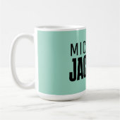 ミニマリストのモダン名前メッセージ コーヒーマグカップ (左)