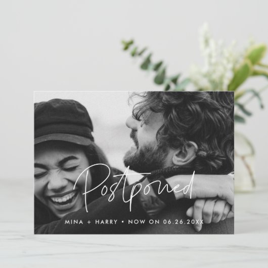 ミニマリストの延期された結婚式の最新情報写真 案内状 (スタンド正面)