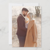 ミニマリストの愛は忍耐強い結婚式延期のお知らせ 招待状 (裏面)