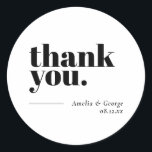 ミニマリストの感謝の結婚式のステッカー ラウンドシール<br><div class="desc">おしゃれなモダンさを結婚式に添える当社のミニマリスト ブラック＆ホワイトの感謝ステッカー。 結婚式のプチギフトに最適にデザインされたステッカーで、ゲストへの感謝を表現するのに最適なエレガントでおしゃれな方法を提供します。 スタイリッシュで現代的なデザインが施されたステッカーは、ミニマリストの美観を求めるカップルに最適です。 丈夫で、使いやすく、美しく作られたステッカーは、結婚式のプチギフトに最適な仕上げのタッチであり、スタイルと優雅さで特別な日を記憶に残すことができます。</div>
