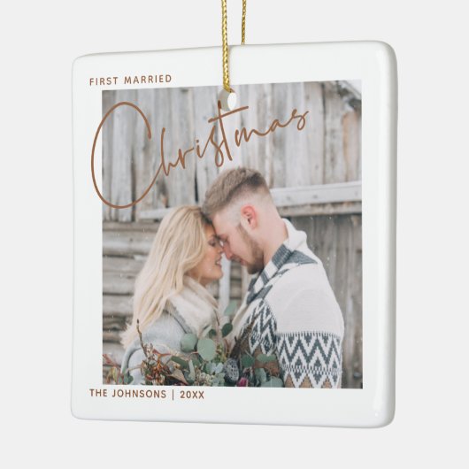 ミニマリストの最初の結婚したクリスマススクリプトの写真 セラミックオーナメント (左)