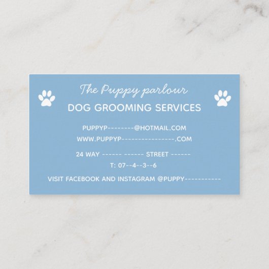 ミニマリストの白と青のタイポグラフィ犬グルーミング 名刺 (裏面)