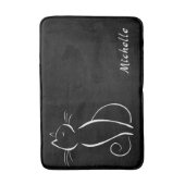 ミニマリストの白猫が黒追加名 バスマット (正面縦)