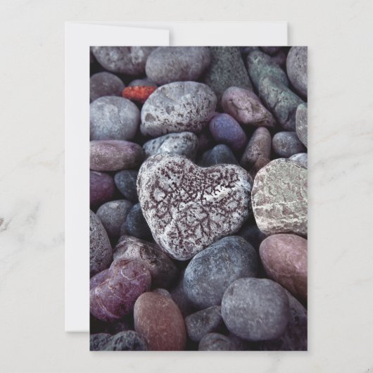 ミニマリストのPebbleハートディスカバリ結婚写真 招待状 (裏面)