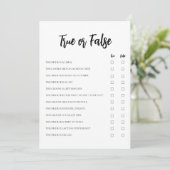 ミニマリストのTrueまたはFalseブライダルゲームカード 招待状 (スタンド正面)