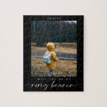 ミニマリストは私のリングや輪になるベアラー写真の暗い