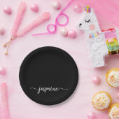 ミニマリストカリグラフィー ブラック ガーリー モノグラム スクリプト ペーパープレート (パーティー)