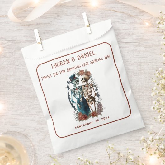 ミニマリストゴシック骨格結婚式の引き出物バッグ フェイバーバッグ (クリップ留めされた状態)