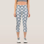 ミニマリストジオメトリパターンレギンス：青と白 カプリレギンス (正面)