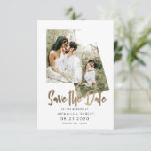 ミニマリストスクリプトツー写真セーブザデート 招待状 (スタンド正面)