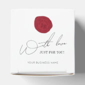 ミニマリストスクリプトレッドワックススタンプ企業のモノグラム フェイバーボックス (上部)