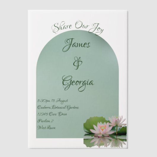 ミニマリストソフトピンク&グリーンロータス結婚ズ ベラム紙招待状 (正面)