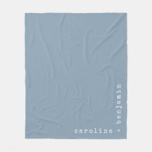 ミニマリストタイプライタータイポグラフィコーナー名（青） フリースブランケット