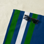 ミニマリストネイビー&グリーンストライプカスタム ビーチタオル (インサイチュ)